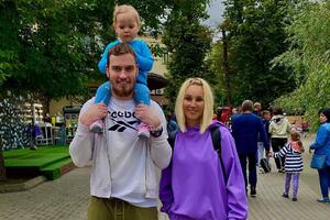 Двухлетняя дочь Кудрявцевой получила на день рождения  иномарку