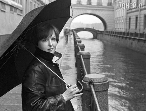 «Елена Соловей была ко мне очень добра, просто ангел какой-то», — вспоминает Догилева