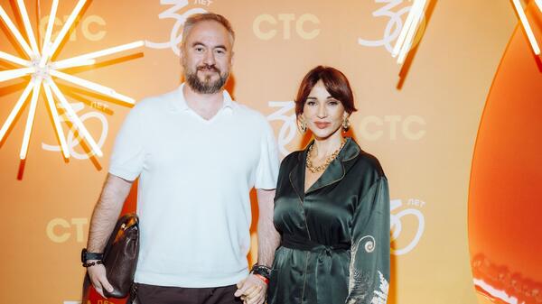 Анфиса Чехова рассказала, сколько потратила на лечение собаки в США: «Купили бы японское авто»