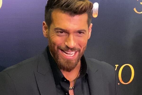 Звезда турецких сериалов Джан Яман &mdash; о задержании с наркотиками: &laquo;Смог вернуться в Италию&raquo;