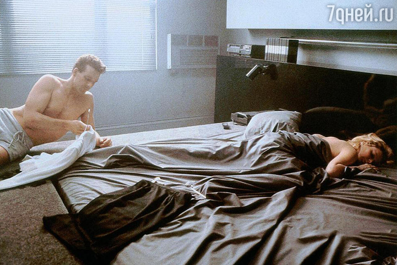 Кадр из фильма «Девять с половиной недель». Фото