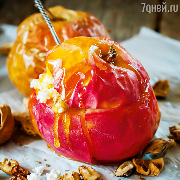 Яблоки, запеченные с творогом и кунжутом Яблоки, запеченные с творогом и кунжутом