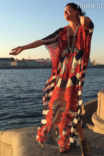 Анна Нетребко
