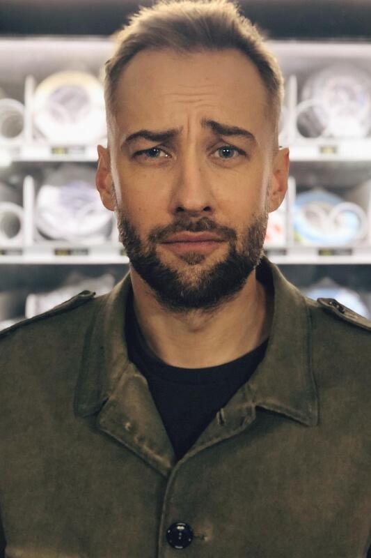 Шепелев обрушился на Собчак и Бузову, загулявших на курорте