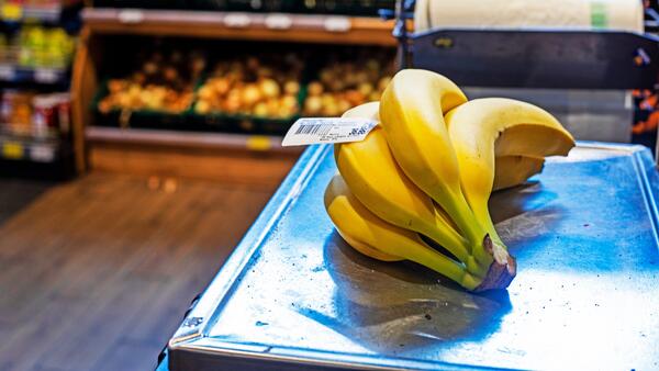 Россиянам рассказали, как запастись бананами, чтобы пережить дефицит