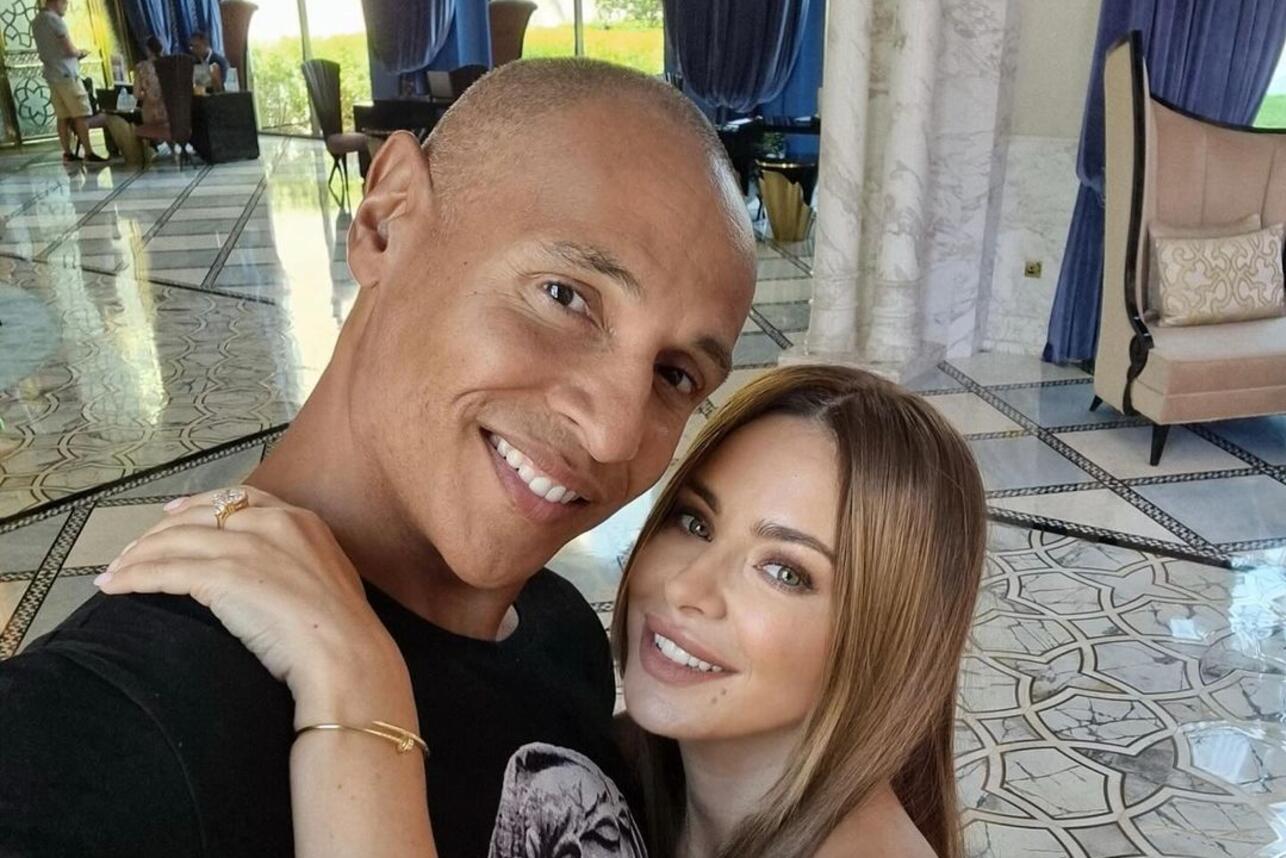 инцест с маленькой дочкой Молодой папа: появилось фото избранника Ани Лорак с маленькой дочкой -  7Дней.ру