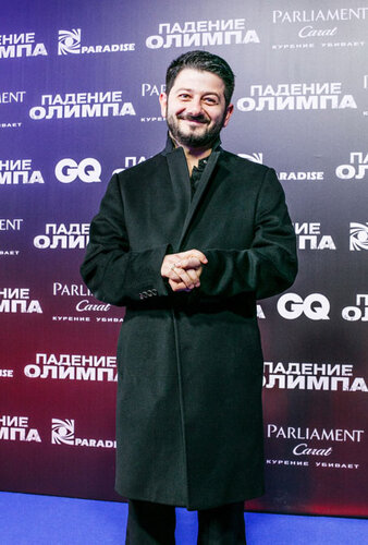 Михаил Галустян