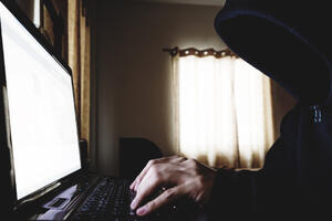 Мошенники рассылают сообщения о подозрительном входе на Госуслуги — новая схема обмана