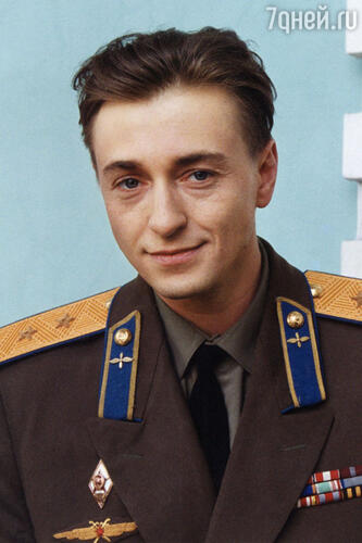 Сергей Безруков в роли Василия Сталина. Сериал «Московская сага». 2004 год