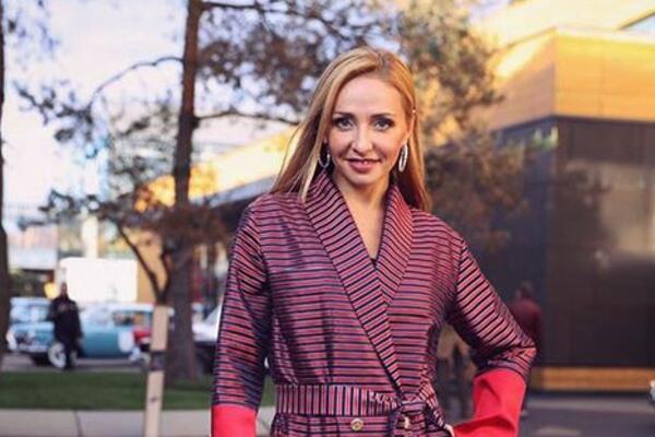 Образ дня: Татьяна Навка в A LA RUSSE