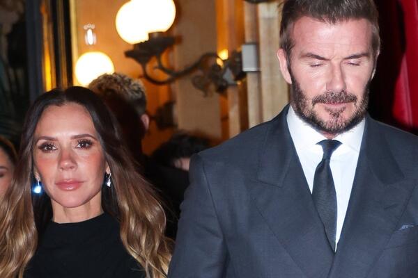 Подольют масла в огонь: британский телеканал готовит сенсационный фильм о ссоре в семье Бекхэмов  