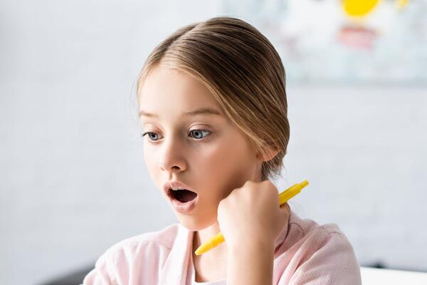 Слышать звуки правильно: 3 игры для развития фонематического слуха