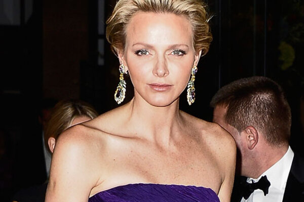 Образ дня: княгиня Монако Шарлен в платье Ralph Lauren
