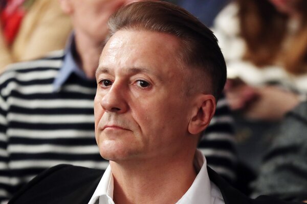 Большая квартира Олега Меньшикова оказалась в центре судебной тяжбы