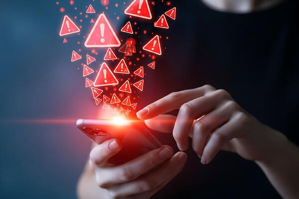 Как понять, что вам пришла опасная эсэмэска — берегите свои деньги