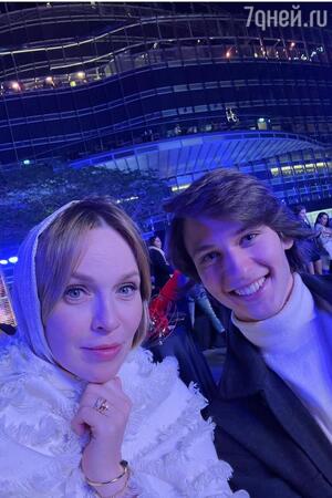 Альбина Джанабаева с сыном