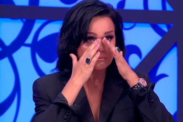 «Слезы на райском острове»: почему Слава рыдает на Мальдивах, а не радуется жизни