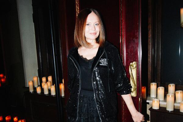 «Это просто невероятно»: Шпица, Безрукова и Кончаловская в центре внимания на таинственном вечере в Москве