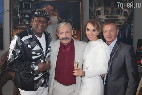 Екіге арналған онлайн былғары порно