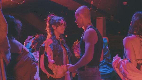 В особняке, отеле и — в канаве: что смотреть в театрах Москвы в январе и феврале