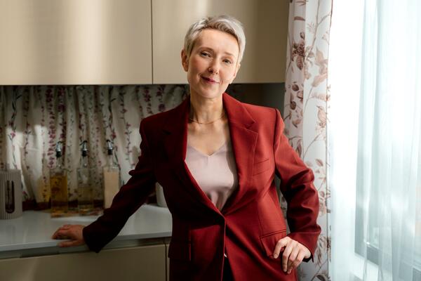 Автор книги-медитации «К себе нежно» появится в камео в одноименной комедии