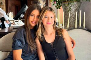 Боня решила избавиться от дочери после новостей об усыновлении ребенка