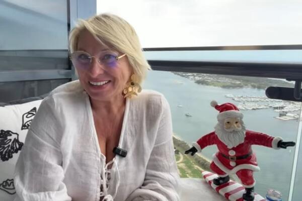 Анжела Перл пообещала одному знаку решение проблем с деньгами в декабре