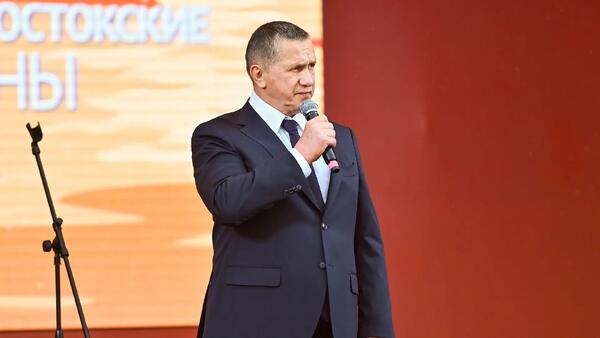 «Улица Дальнего Востока» открылась на ВЭФ-2026: 11 регионов, единство и новые рекорды развития