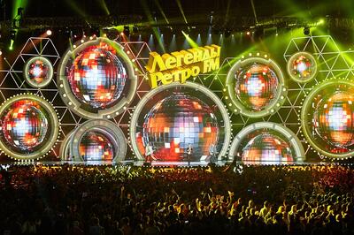 Марафон «Легенды Ретро FM» в праздничном телеэфире