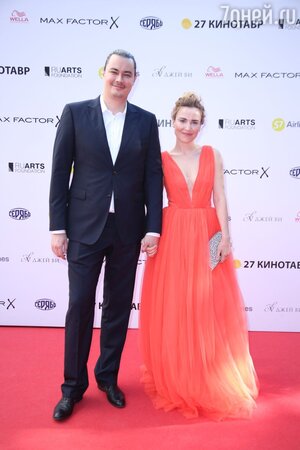 Жора Крыжовников и Юлия Александрова Жора Крыжовников и Юлия Александрова