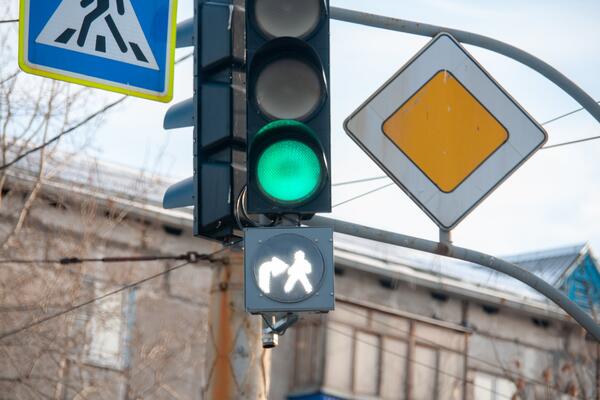Штраф 5000 рублей: эксперты предупредили о новом сигнале светофора