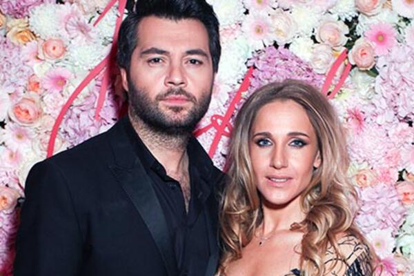 Ковальчук и Чумаков оборудовали в доме настоящий кинотеатр