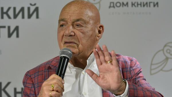Владимир Познер отреагировал на новости о своем возвращении на Первый канал