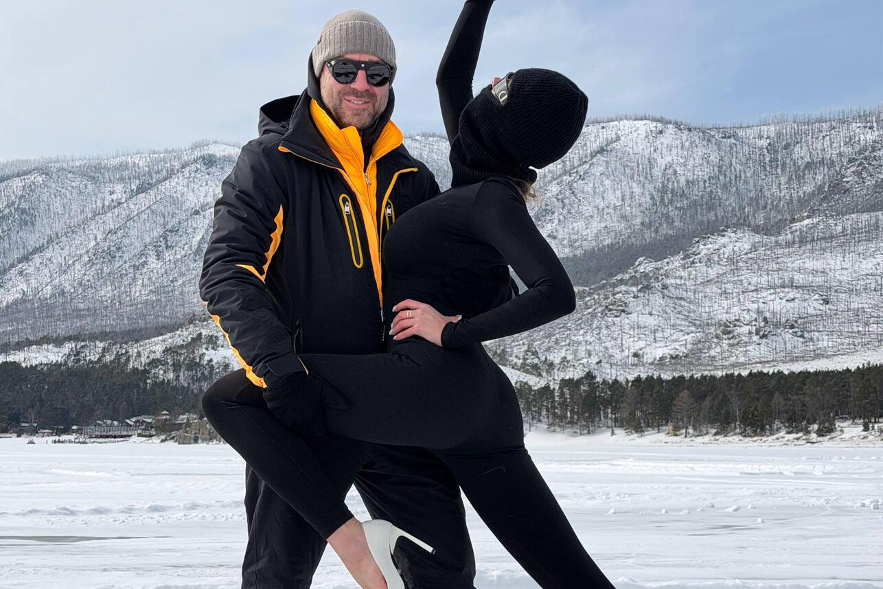 Встала в позу: Диброва закинула ногу на Товстика во время откровенной фотосессии