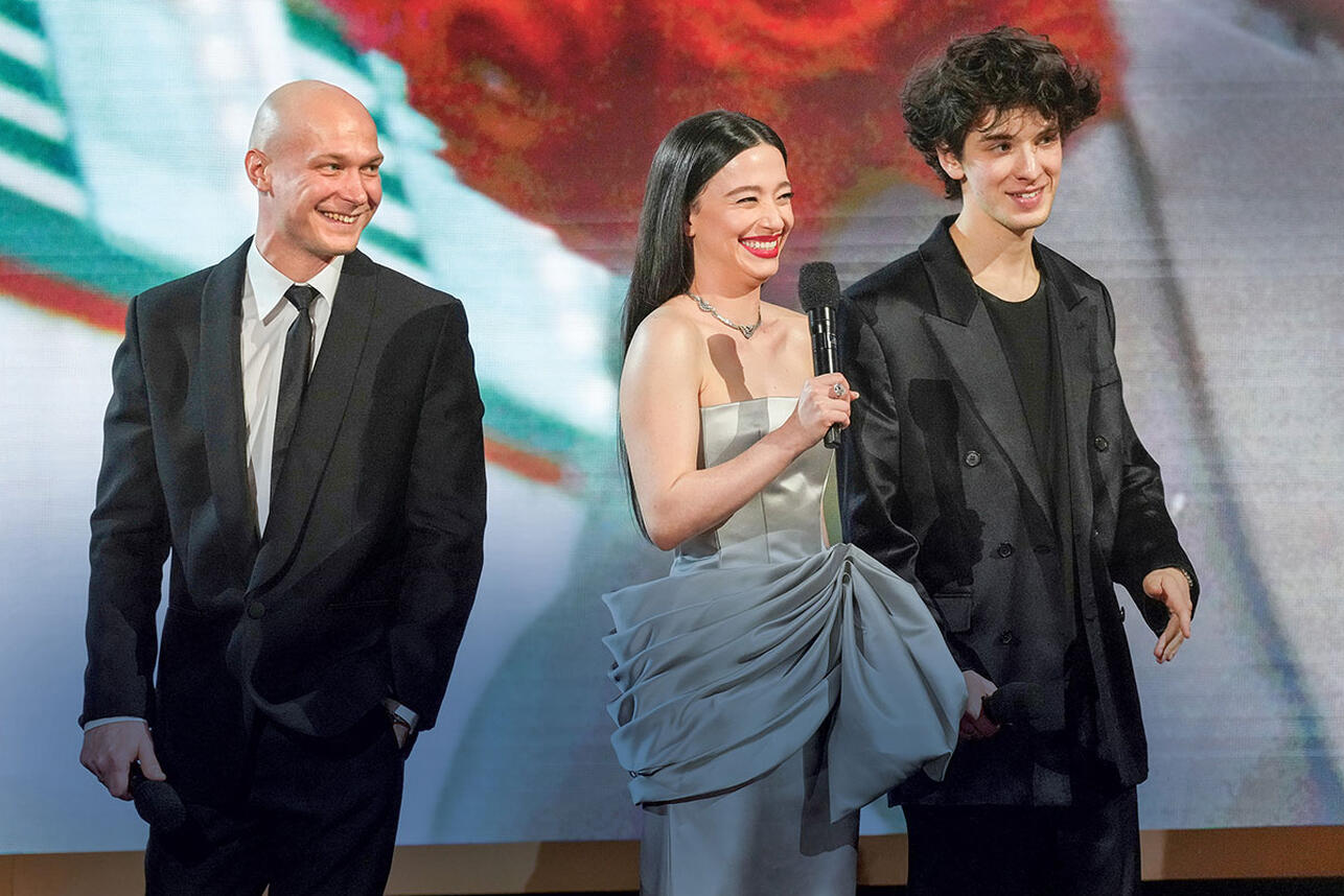 Юра Борисов, Майки Мэдисон и Марк Эйдельштейн 