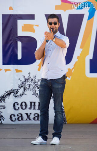 Ведущий вечера Иван Ургант 