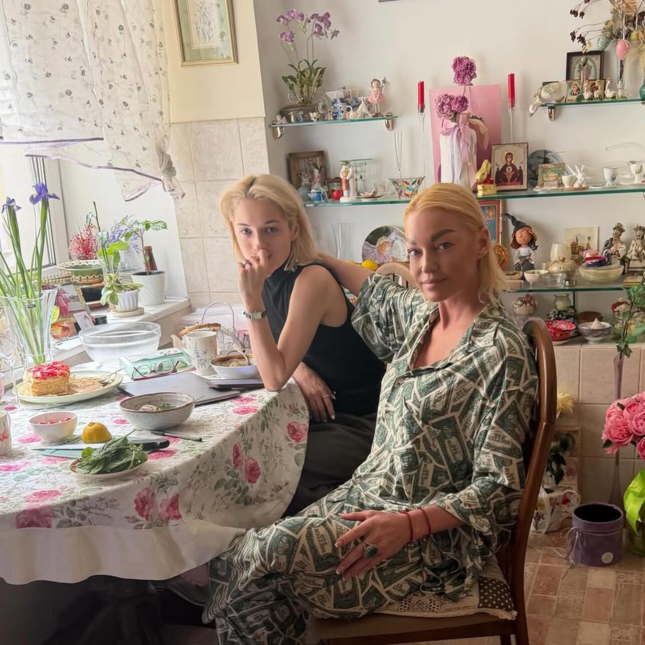 Анастасия Волочкова с дочкой Ариадной