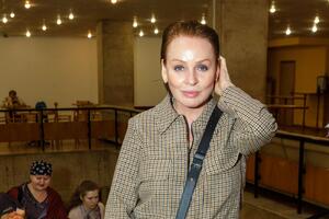 Блёданс рассказала, что Жанна Эппле попалась мошенникам и стала банкротом