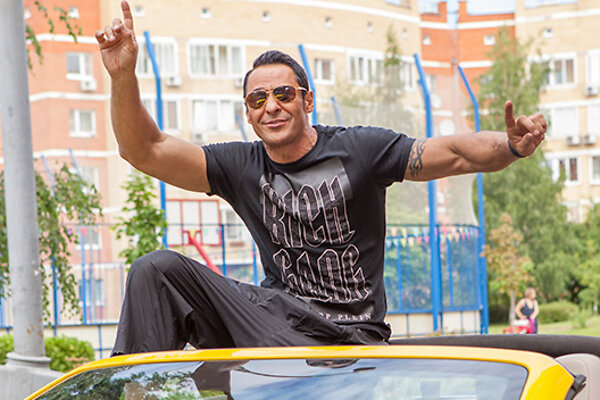 Стас Костюшкин спасает беременную жену