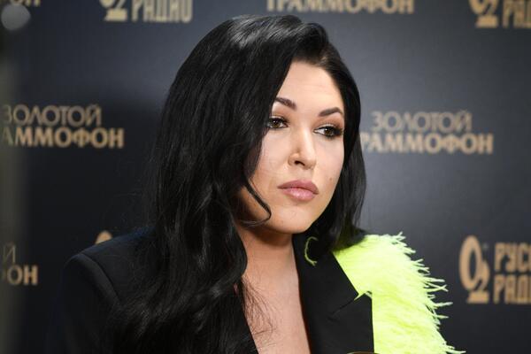 Долина, Басков, а теперь и Дубцова: мошенники атаковали звезд эстрады