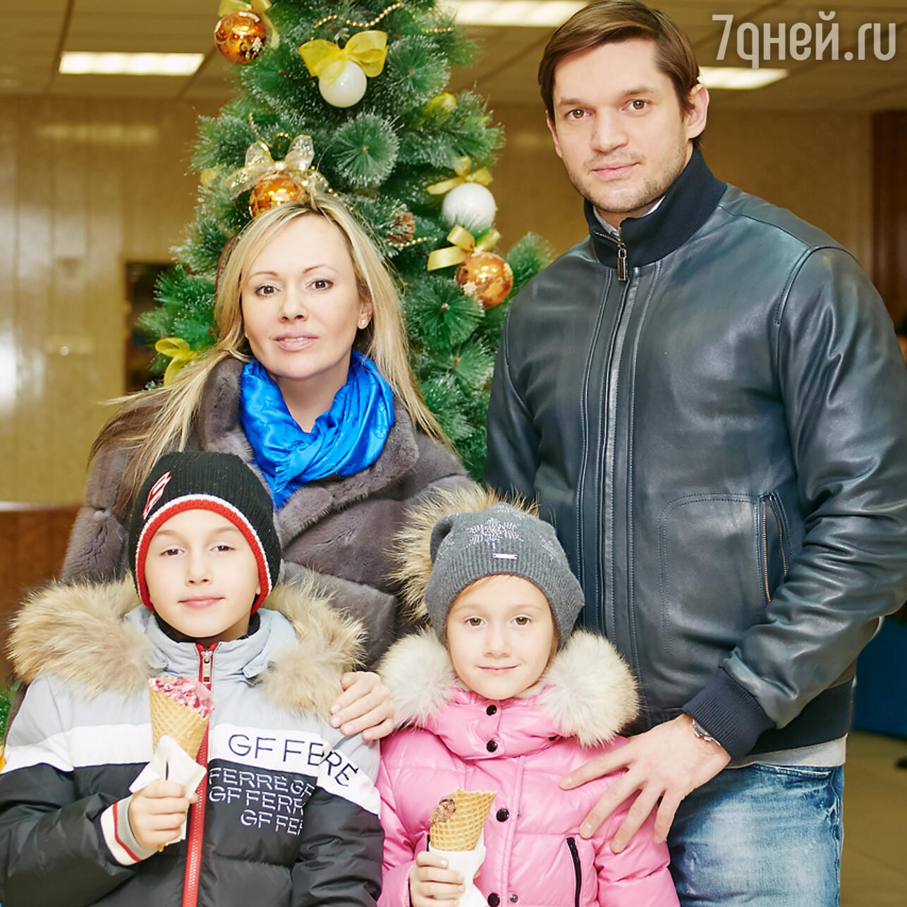 Мария Бутырская, Вадимом Хомицким с  детьми Владиславом и Александрой