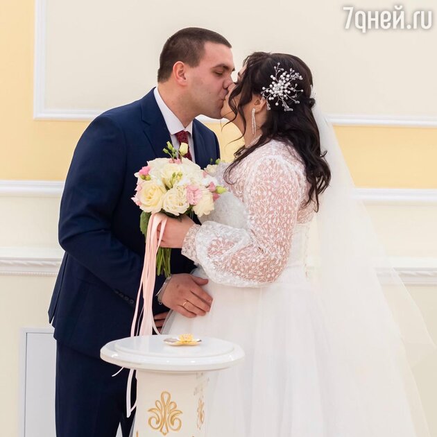 Даная Пригожина с мужем - фото