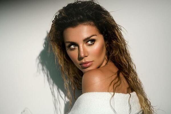 Анна Седокова раскрыла секрет, почему так молодо выглядит