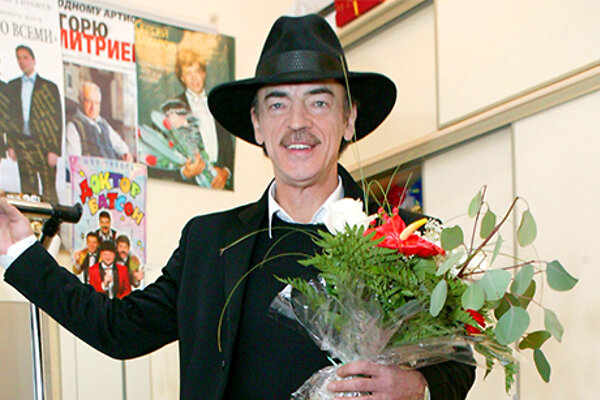 «Прививка показала свою эффективность»: сын Боярского рассказал о больном коронавирусом отце