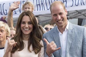 Букингемский дворец: принц Уильям и герцогиня Кейт посетят Канаду с детьми