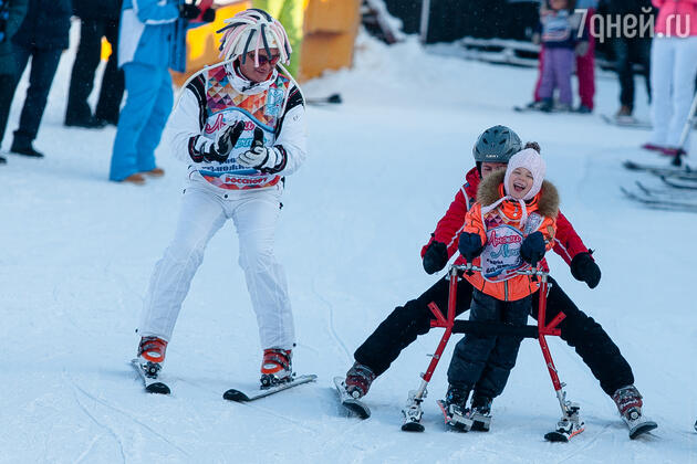 Участники проекта «Лыжи мечты» с Маратом Башаровым