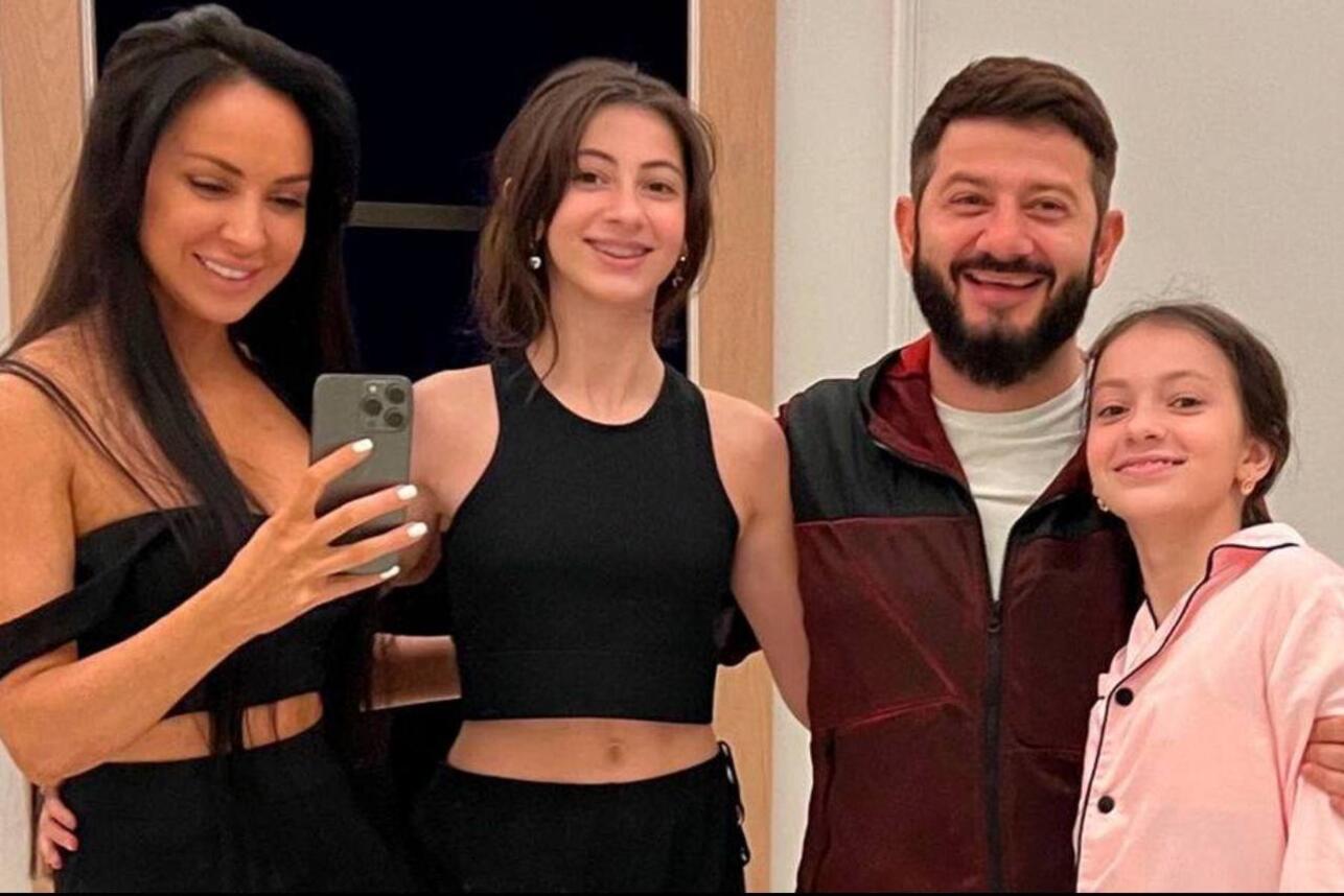 Михаил Галустян с бывшей женой и детьми