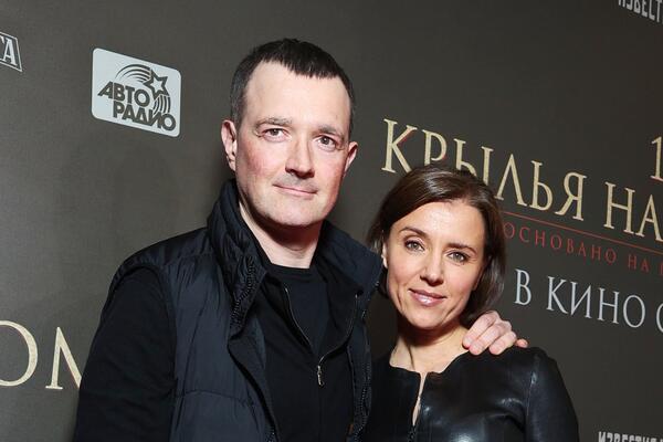 48-летний Бероев женился на блондинке, которой всего 21 год: фото новой жены актера