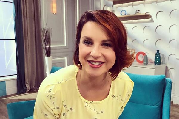 Слуцкая – про пластику и борьбу с неизлечимой болезнью: «Возраст не щадит»