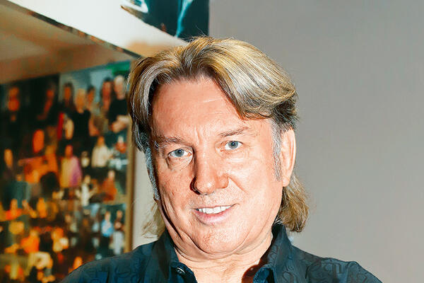 «Дело рискованное»: Лоза предупредил женщин о подарках на 23 февраля 